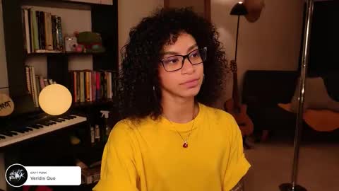 Snapshot of fresatanica chatting on 10.17.25 Vale online show from 10.17.25