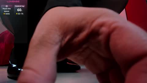 Snapshot of freya_26 chatting on 10.05.25 Freya online show from 10.05.25