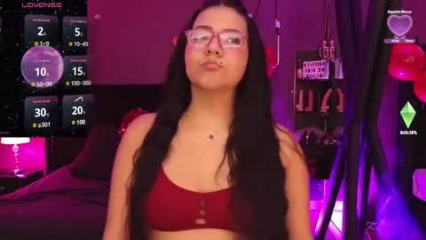 Snapshot of freya_aspen chatting on 02.16.25 online show from 02.16.25