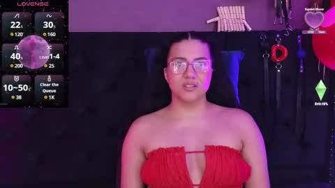 Snapshot of freya_aspen chatting on 02.18.25 online show from 02.18.25