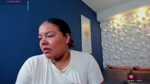 Snapshot of freya_cole_ chatting on 11.06.25 Freya online show from 11.06.25