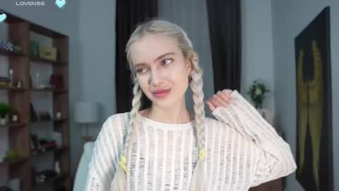 Freya online show from 03.19.26