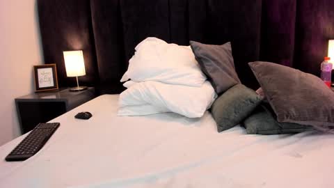 FREYA online show from 10.11.25