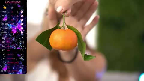 Snapshot of freyaheart chatting on 11.22.25 freyaheart online show from 11.22.25