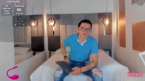 Snapshot of freyalane chatting on 11.07.25 ALIS AND ALEX online show from 11.07.25