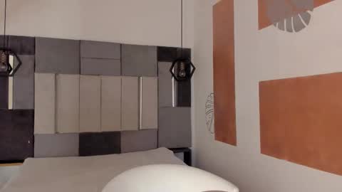 Snapshot of freyalane chatting on 11.30.25 ALIS AND ALEX online show from 11.30.25