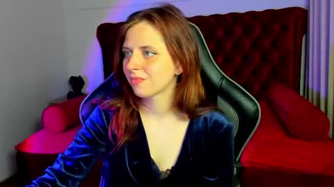 Snapshot of freyaveys chatting on 06.18.26 FreyaVeys online show from 06.18.26