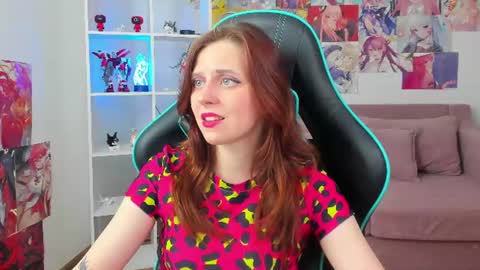 Snapshot of freyaveys chatting on 06.29.26 FreyaVeys online show from 06.29.26