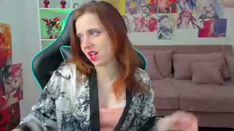 Snapshot of freyaveys chatting on 07.06.26 FreyaVeys online show from 07.06.26
