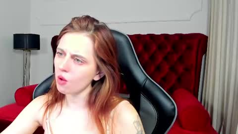Snapshot of freyaveys chatting on 07.12.26 FreyaVeys online show from 07.12.26