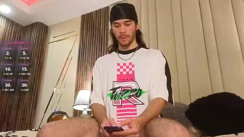 Snapshot of freyrvik chatting on 10.15.25 freyrvik online show from 10.15.25