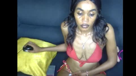 Snapshot of frianebony chatting on 11.29.25 Frian online show from 11.29.25