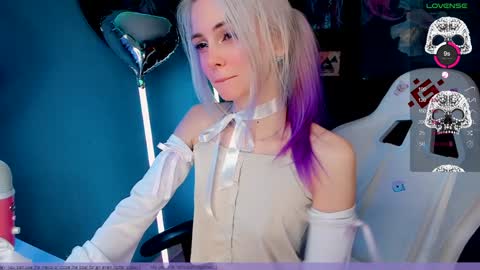 Frida A boost to fortune for the one who gives a thumbs up and a bonus lucky for those who support me by joining the fanclub online show from 01.24.25