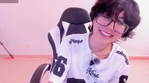 frida_lassi_ online show from 02.23.26