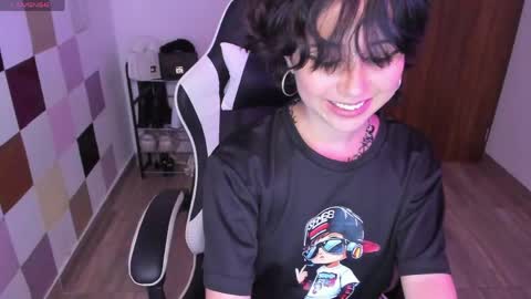 frida_lassi_ online show from 04.12.26