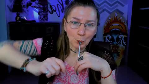 Frida Tander online show from 02.28.25