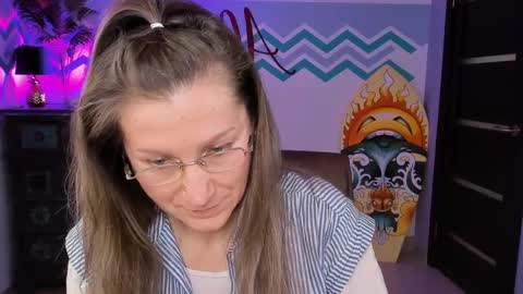 Frida Tander online show from 03.03.25