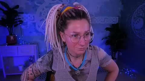 Frida Tander online show from 02.27.26