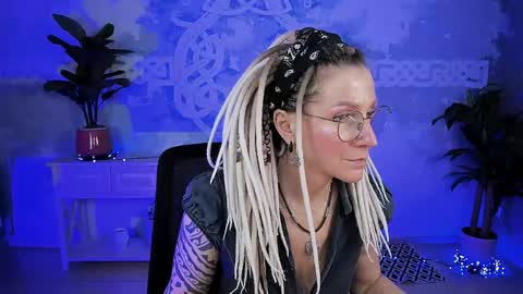 Frida Tander online show from 04.11.26