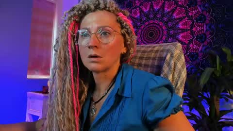 Frida Tander online show from 05.26.26