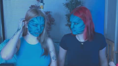 Snapshot of friend_zone_ chatting on 01.13.26 friend_zone_ online show from 01.13.26