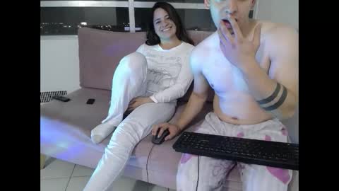 Snapshot of friendshot1209 chatting on 10.06.25 Oliver-Venus online show from 10.06.25