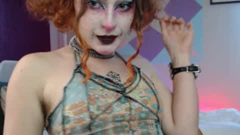 Snapshot of friskyflowers chatting on 12.17.25 cherry online show from 12.17.25