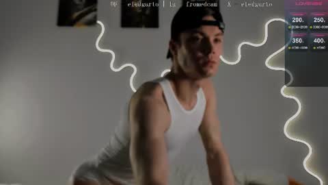 Snapshot of fromedcam chatting on 06.11.26 ED online show from 06.11.26