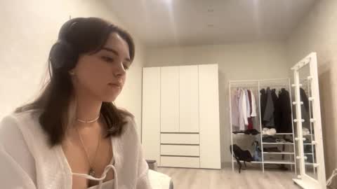 Emily online show from 10.01.25