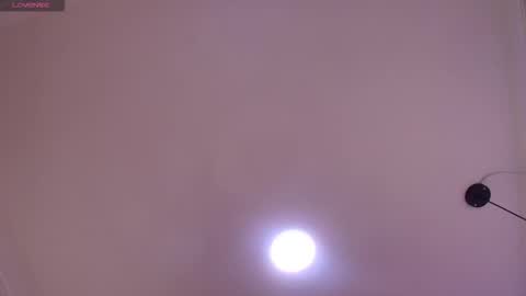 Snapshot of frreya_ chatting on 12.18.25 Frreya online show from 12.18.25