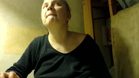 FrumCake online show from 12.15.25