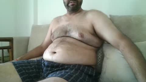 Snapshot of fruti_loops chatting on 12.24.24 fruti loops Bull online show from 12.24.24