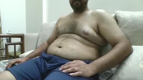 Snapshot of fruti_loops chatting on 02.02.25 fruti loops Bull online show from 02.02.25