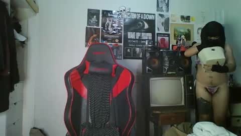 Snapshot of ftm_demian chatting on 05.18.26 Demian online show from 05.18.26