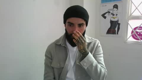 Snapshot of ftmen chatting on 05.07.26 Jestevan online show from 05.07.26