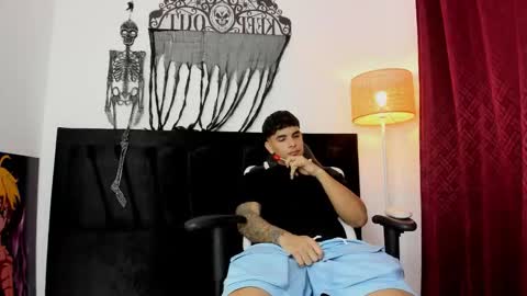 Snapshot of fuckboyca chatting on 11.01.25 fuckboyca online show from 11.01.25