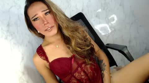 Snapshot of fuckerjenny8 chatting on 07.15.26 sweetyJENNY online show from 07.15.26