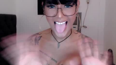 Princess Anna online show from 12.21.25