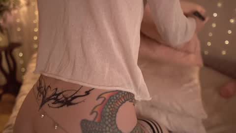 Snapshot of fuckingtoy_ chatting on 01.17.26 Eva all my links online show from 01.17.26