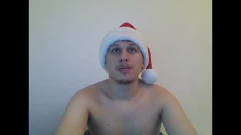 fuckmales21 online show from 12.17.25