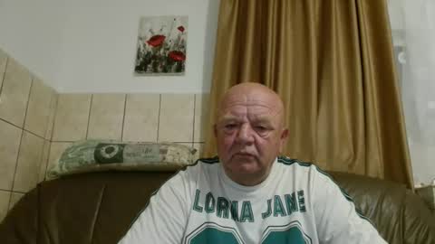 Snapshot of fullballs6 chatting on 09.09.25 fullballs6 online show from 09.09.25