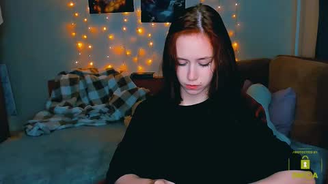 Snapshot of funny_bunny23 chatting on 09.28.25 Eva online show from 09.28.25