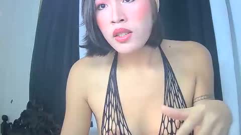 Snapshot of furbby_foxy chatting on 02.23.25 LIL LEE online show from 02.23.25