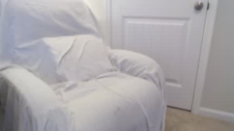 Snapshot of furring chatting on 01.06.25 furring online show from 01.06.25