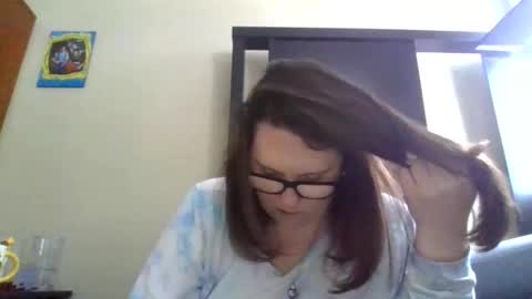 fuzzypeaches87 online show from 02.25.26