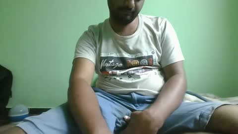 Snapshot of g0lu_ chatting on 12.11.24 Nunnu online show from 12.11.24