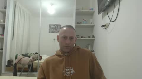 Snapshot of g10303 chatting on 02.17.26 g103031910303 online show from 02.17.26