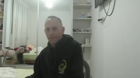 Snapshot of g10303 chatting on 02.20.26 g103031910303 online show from 02.20.26