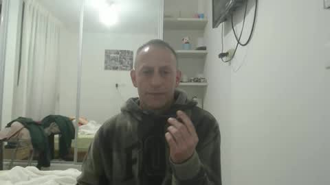 Snapshot of g10303 chatting on 02.25.26 g103031910303 online show from 02.25.26