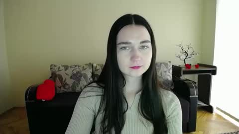 Jaklin online show from 11.06.25